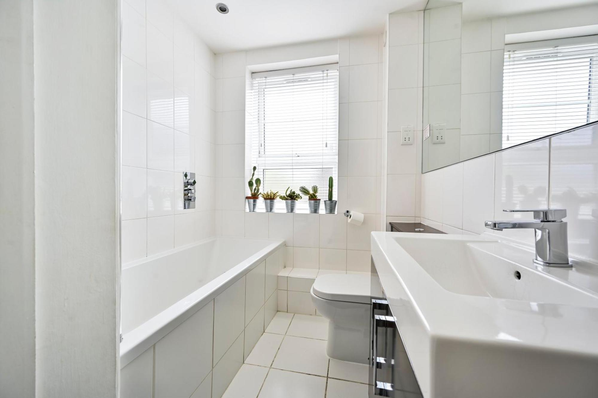 Apartmán Cosy 1-Bed E15, Sleeps 4, 1 Min From Tube Station Near O2 Arena Londýn Exteriér fotografie