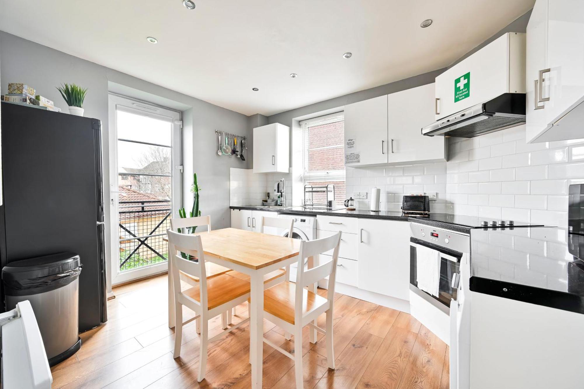 Apartmán Cosy 1-Bed E15, Sleeps 4, 1 Min From Tube Station Near O2 Arena Londýn Exteriér fotografie